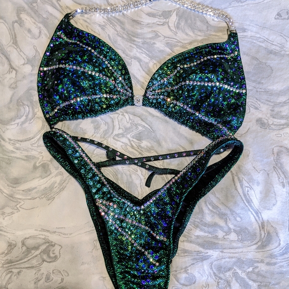 Toxic Angelz Custom Figure Competition Suit - Picture 8 of 12